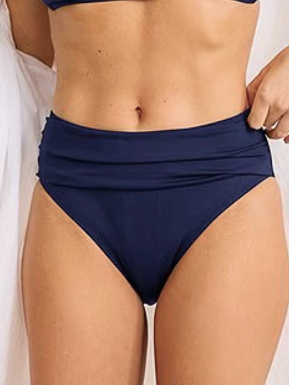 Tommy Bahama Pearl High Waist Sash Hipster